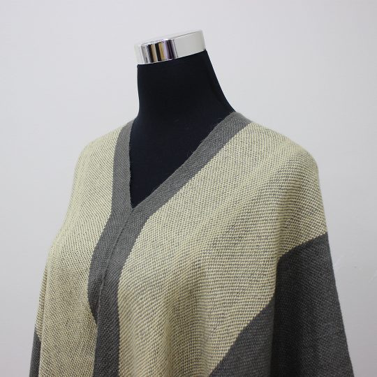 Poncho liso líneas marengo - verde
