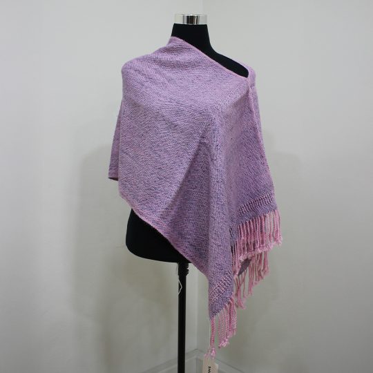 Poncho puntilla liso teñido rosado azul