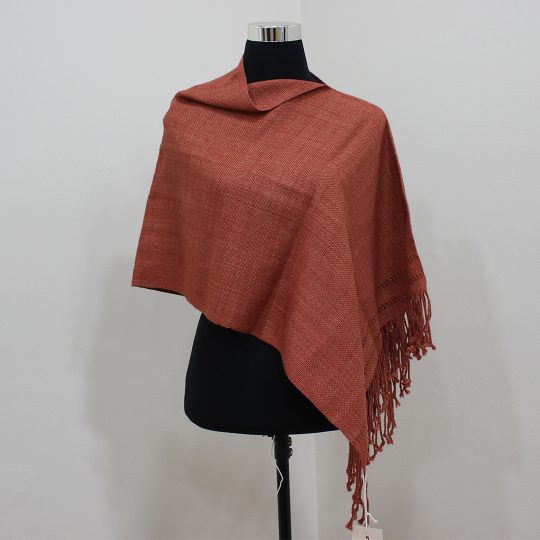 Poncho puntilla teñido deshilado terracota