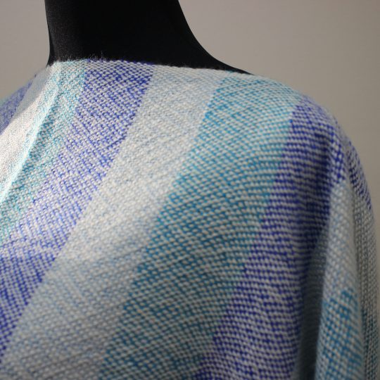 Poncho tubular gama azul
